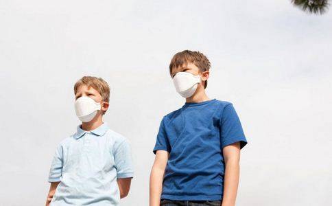 英国受疫情影响闭校,小留学生妈妈亲述孩子回家的历程